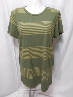 LuLaRoe LIV 3XL Green/Olive Stripped T-Shirt #L251
